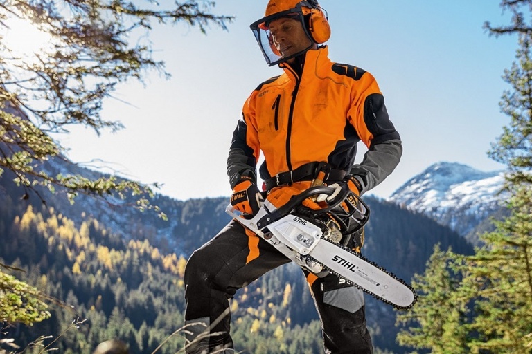 Ještě lehčí, přesto robustní. Pila STIHL MS 261 prošla faceliftem. - foto č. 2