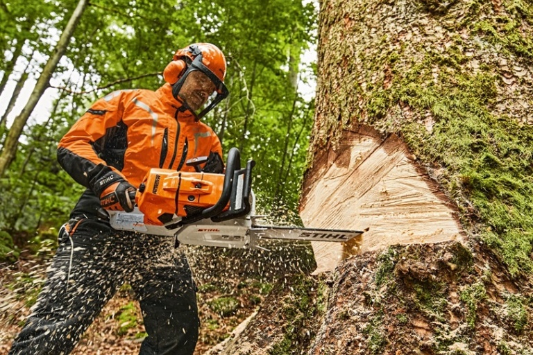 Nepřemožitelná motorová pila STIHL MS 881 - foto č. 1