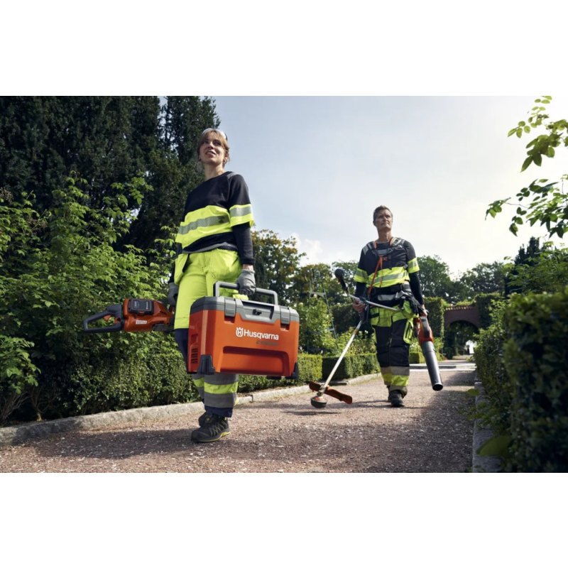 nabíječka Husqvarna 40-C1000X4