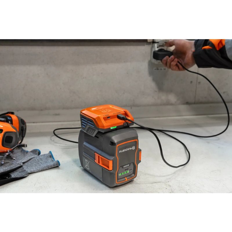 obousměrný adaptér USB Husqvarna 40-USB150X obousměrný adaptér USB Husqvarna 40-USB150X